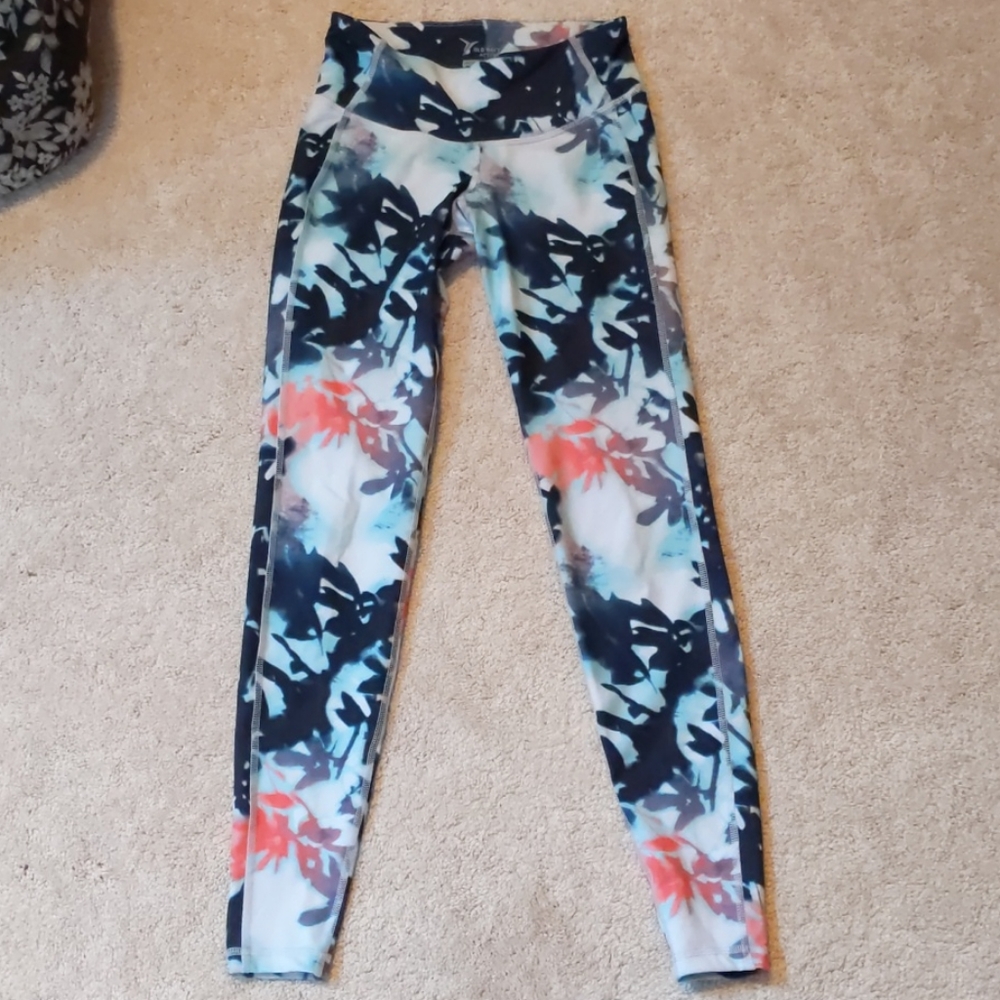 Old Navy Yoga Pants Size XS